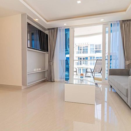 Grand Avenue By Fantasea Beach Pattaya Chambre photo