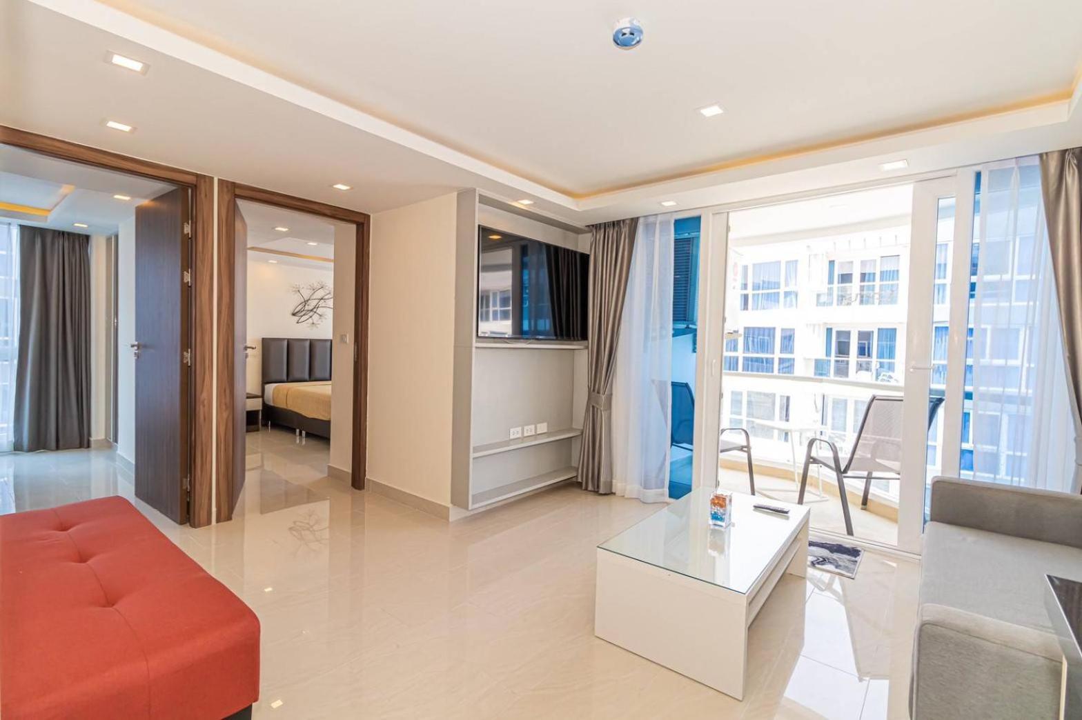 Grand Avenue By Fantasea Beach Pattaya Chambre photo