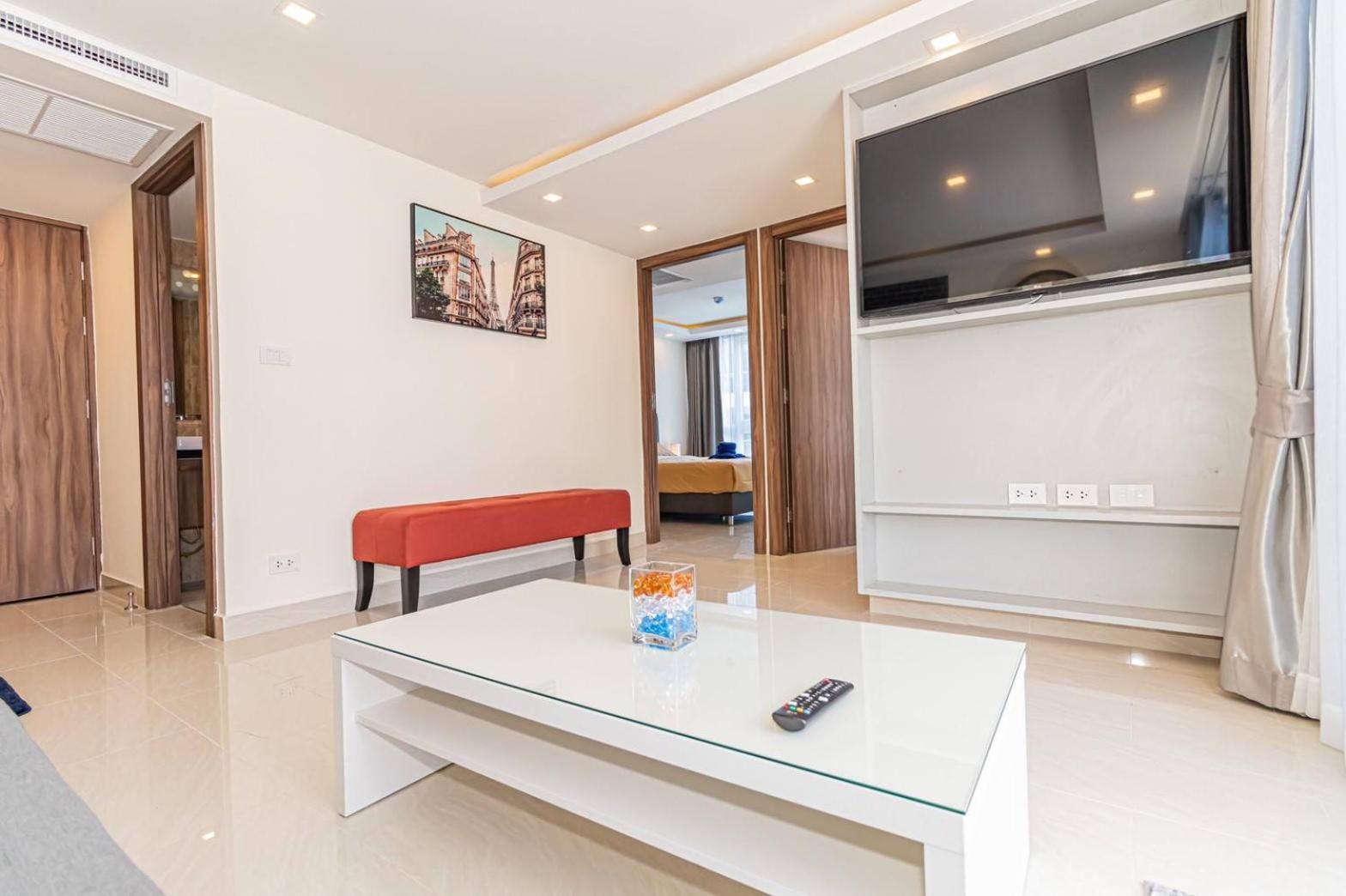 Grand Avenue By Fantasea Beach Pattaya Chambre photo
