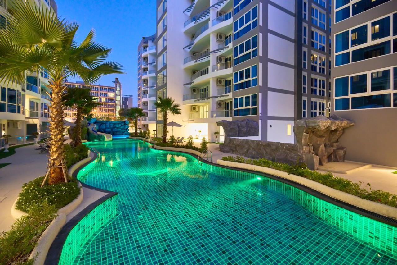 Grand Avenue By Fantasea Beach Pattaya Extérieur photo